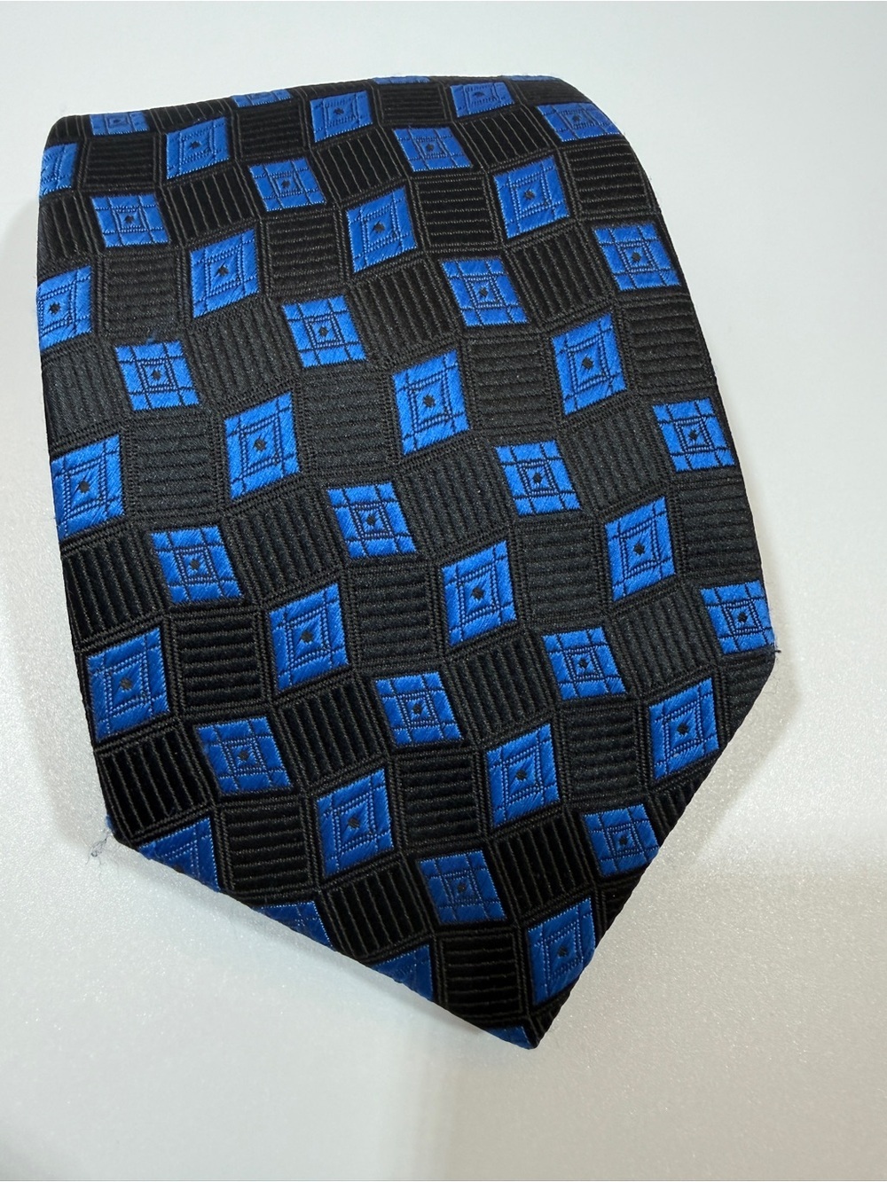 Men's Black and Blue Geometric Italian Silk Tie